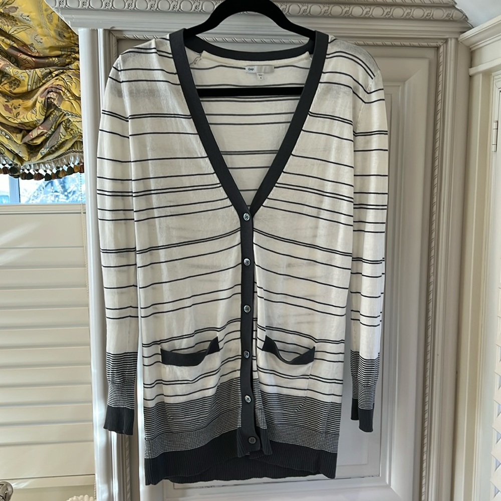 Gap Long Cardigan size S